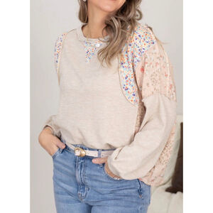 Women's Haptics Beige Floral Spring Long Sleeve Top M